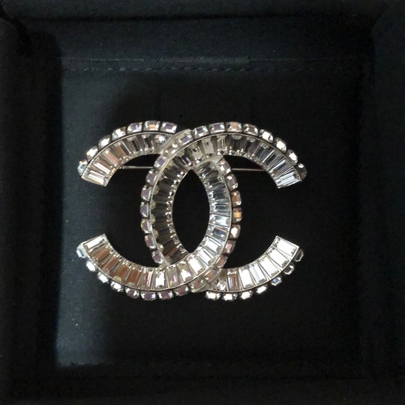 Authentic Chanel Brooch - Picture 2 of 3
